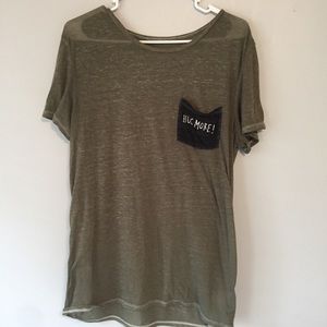 American Eagle “Hug Me” Tee